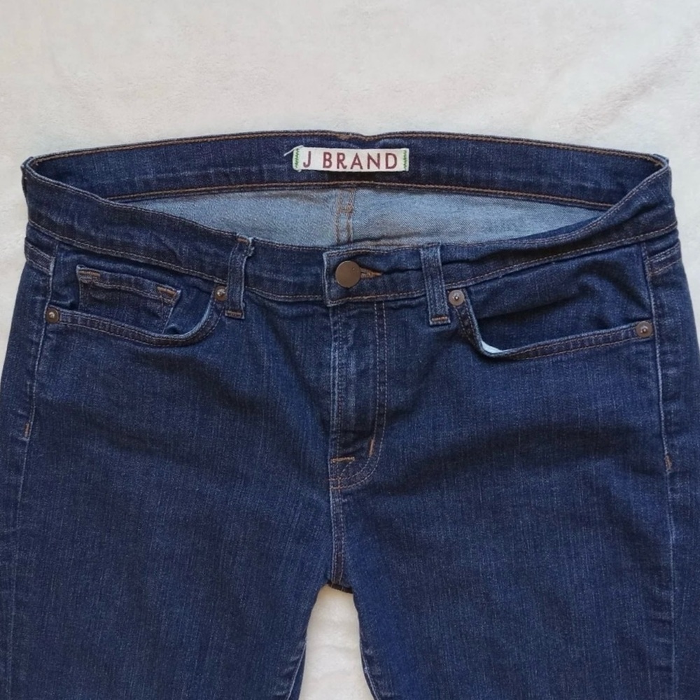 J Brand | GIGI Cropped Flare Jeans - Picture 5 of 10